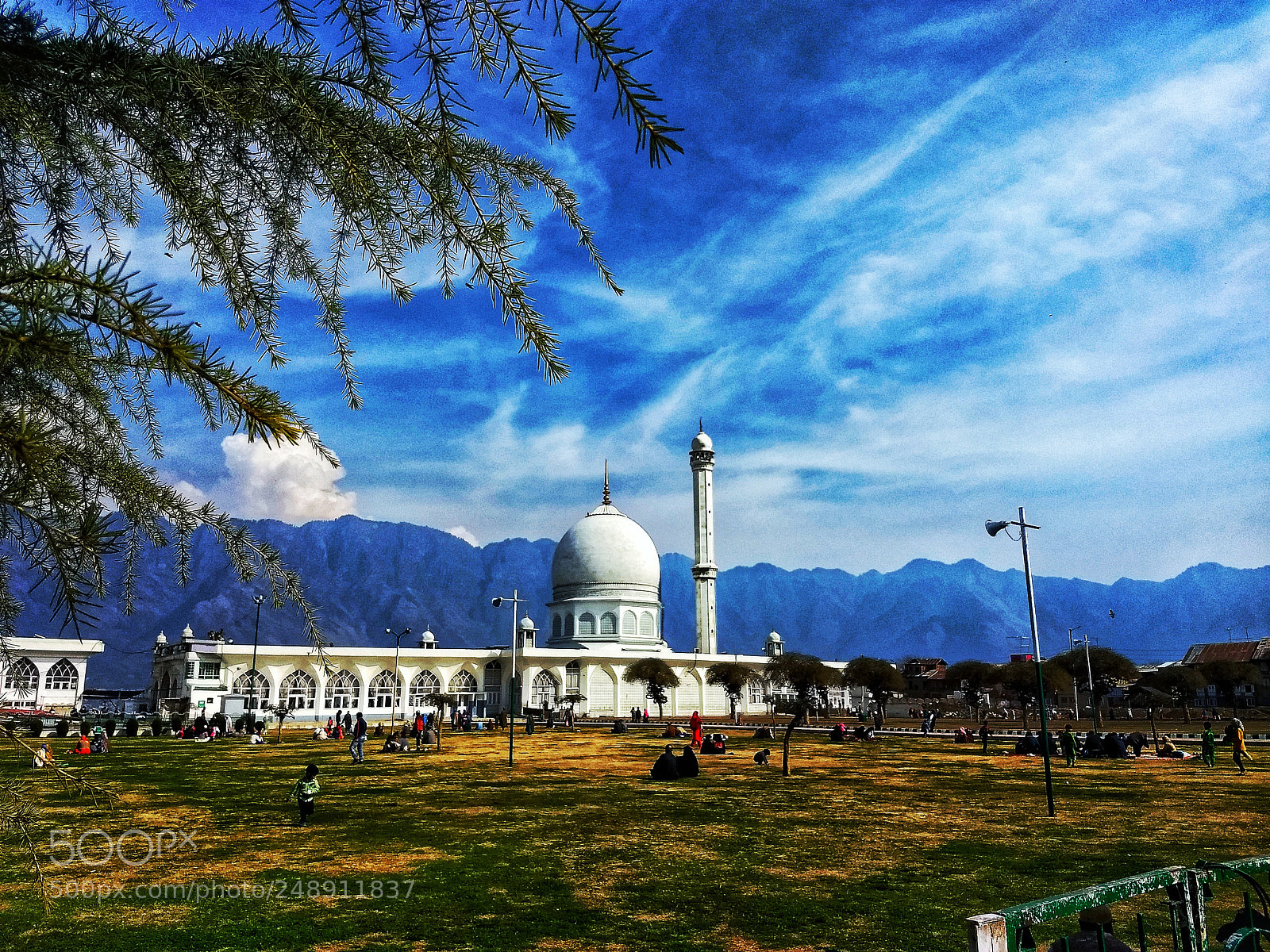 Motorola Moto G (5) Plus sample photo. Dargah sharif, kashmir. photography