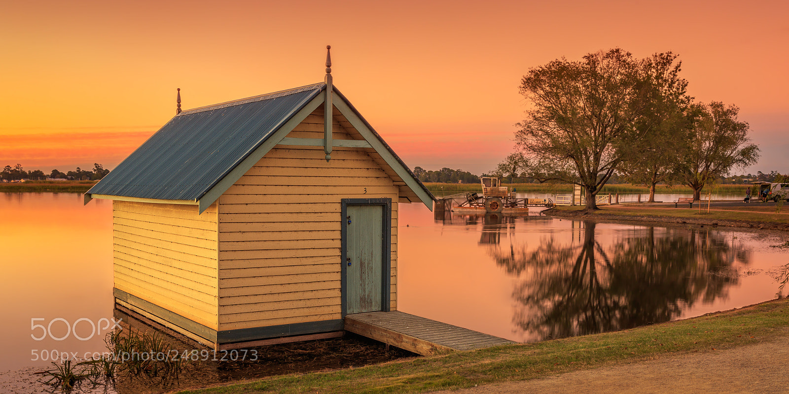 Canon EOS 5DS R sample photo. Boat shed on lake photography