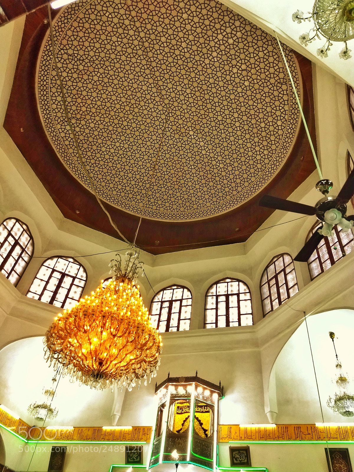 Motorola Moto G (5) Plus sample photo. Kashmiri mosque. photography