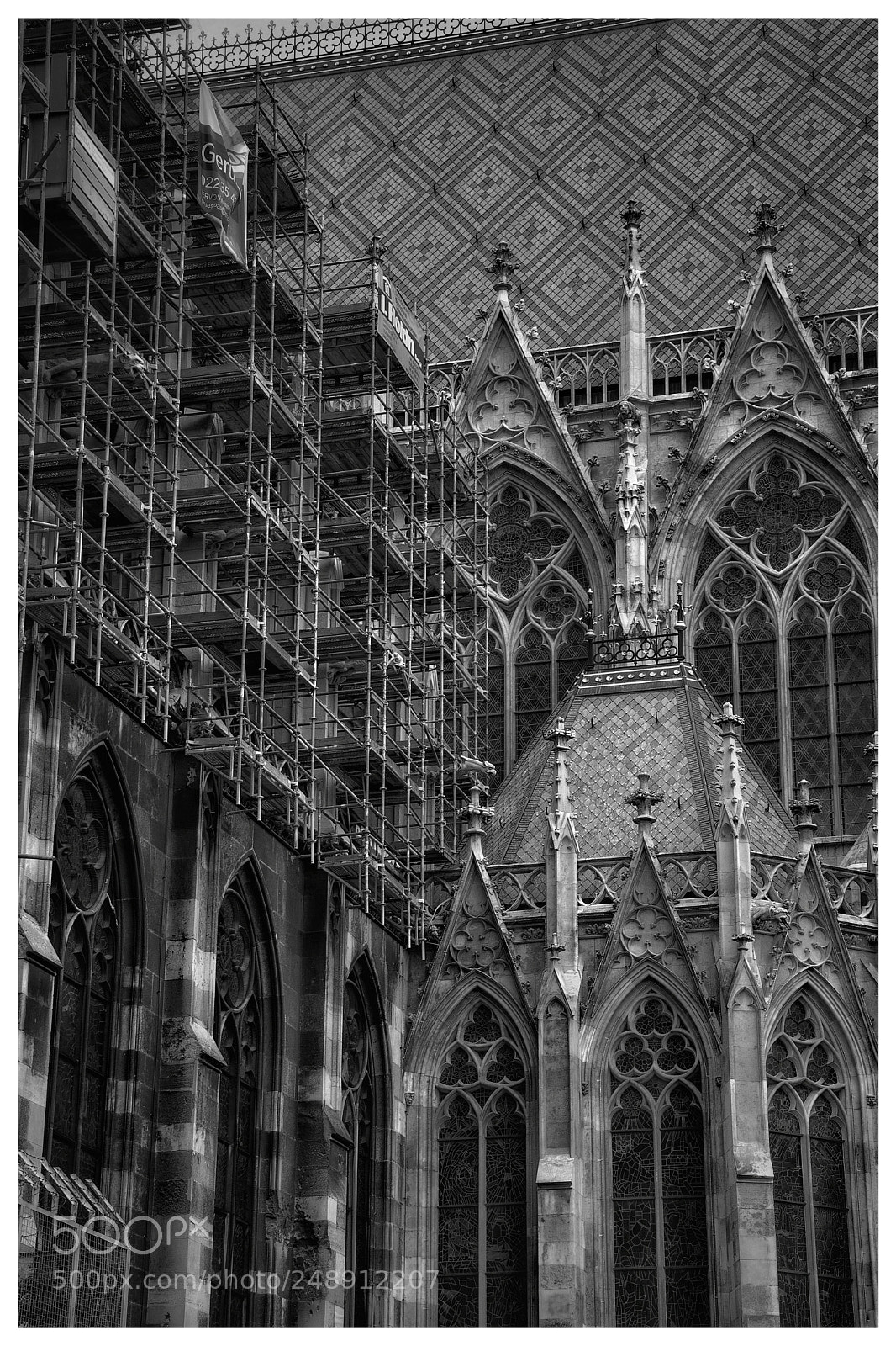 Nikon D5200 sample photo. Scaffoldings and part of photography