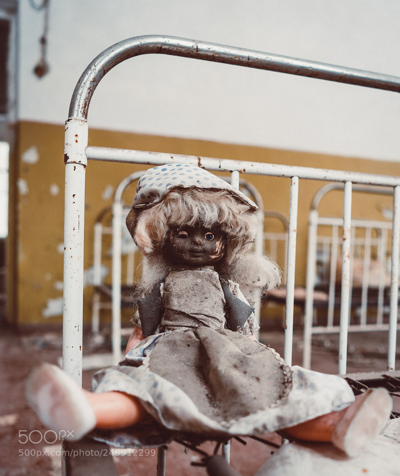 Sony a7 sample photo. Lost house in nuclear photography
