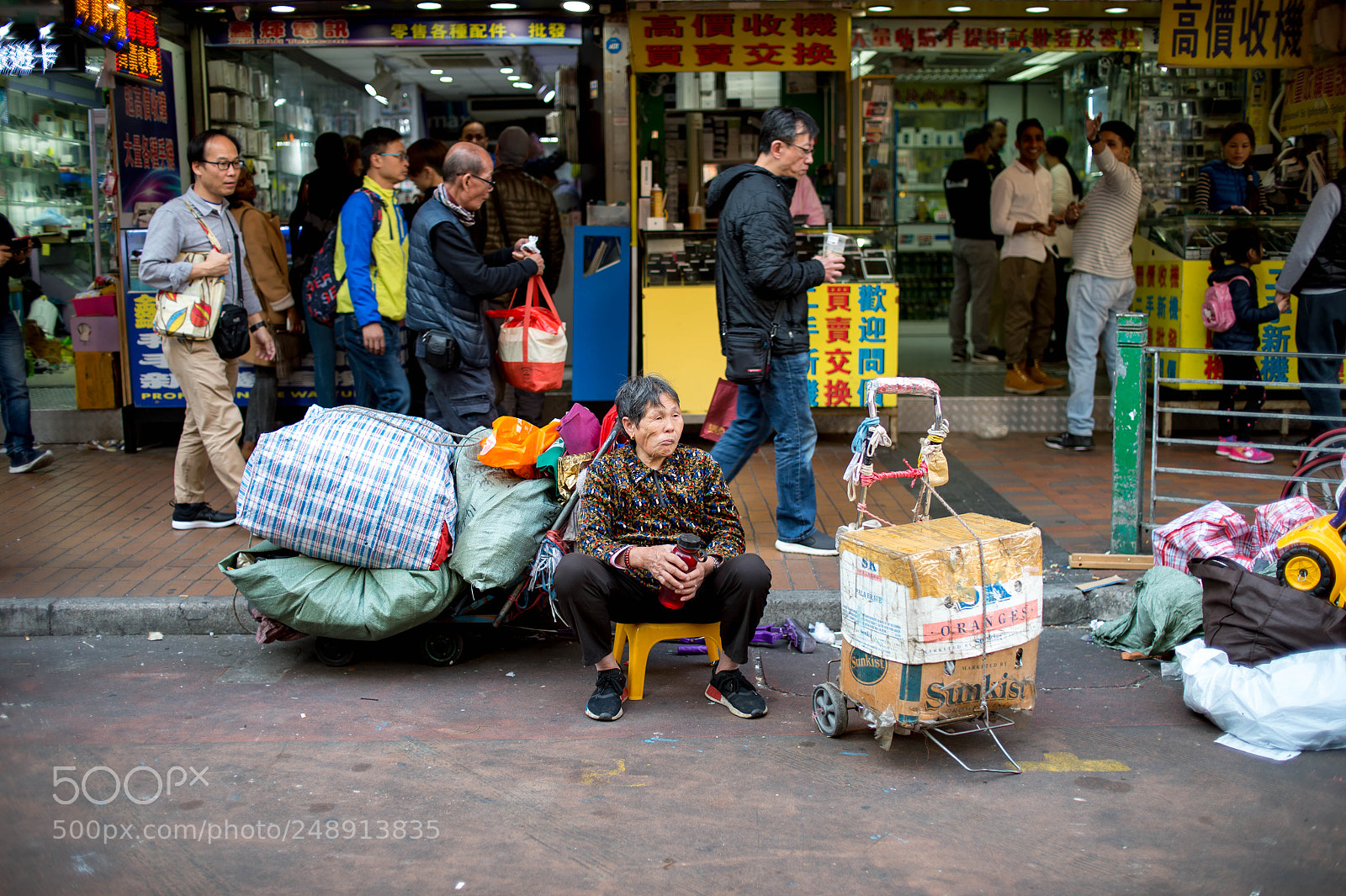 Nikon Df sample photo. Old woman photography
