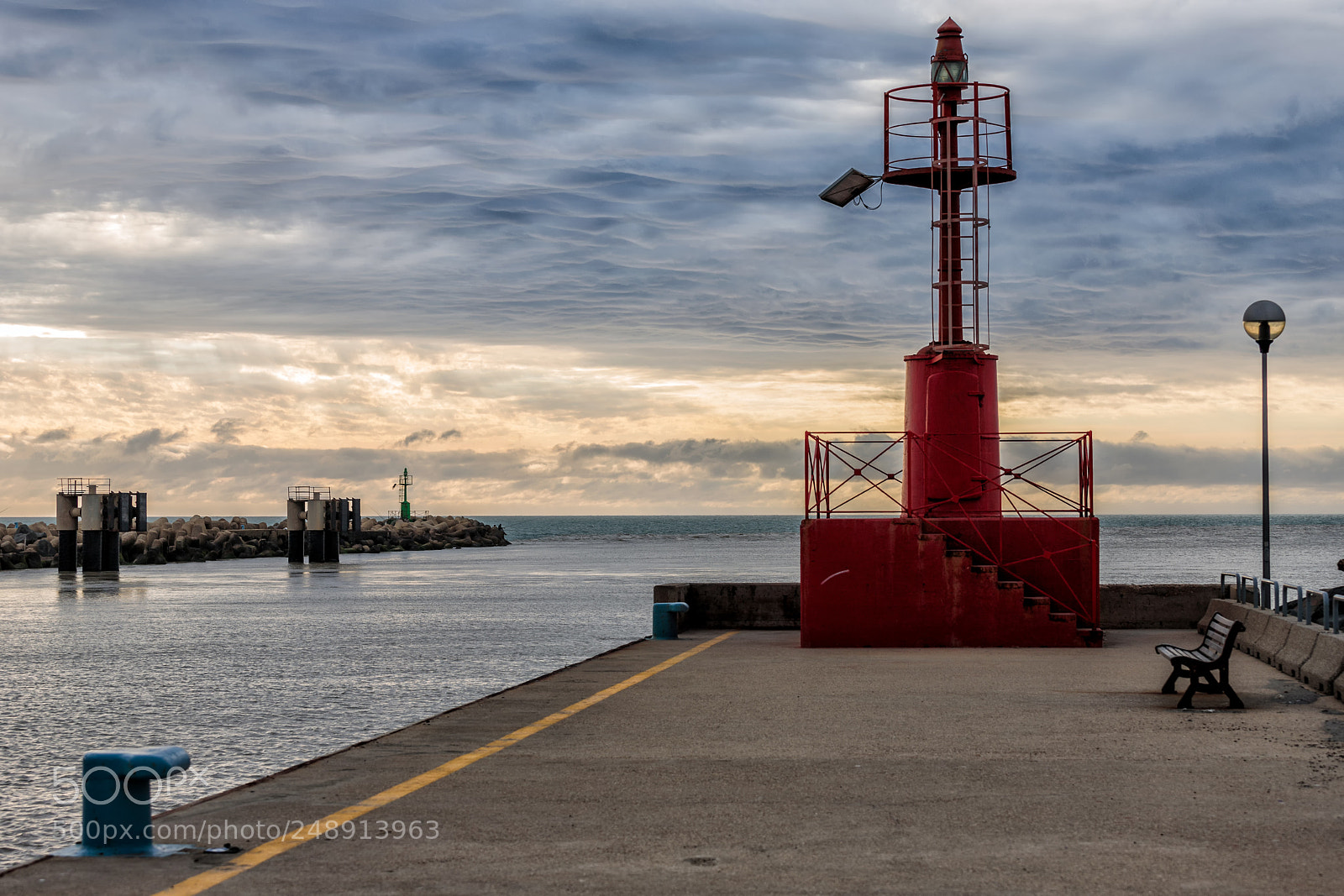 Canon EOS 6D Mark II sample photo. Red lighthouse. photography