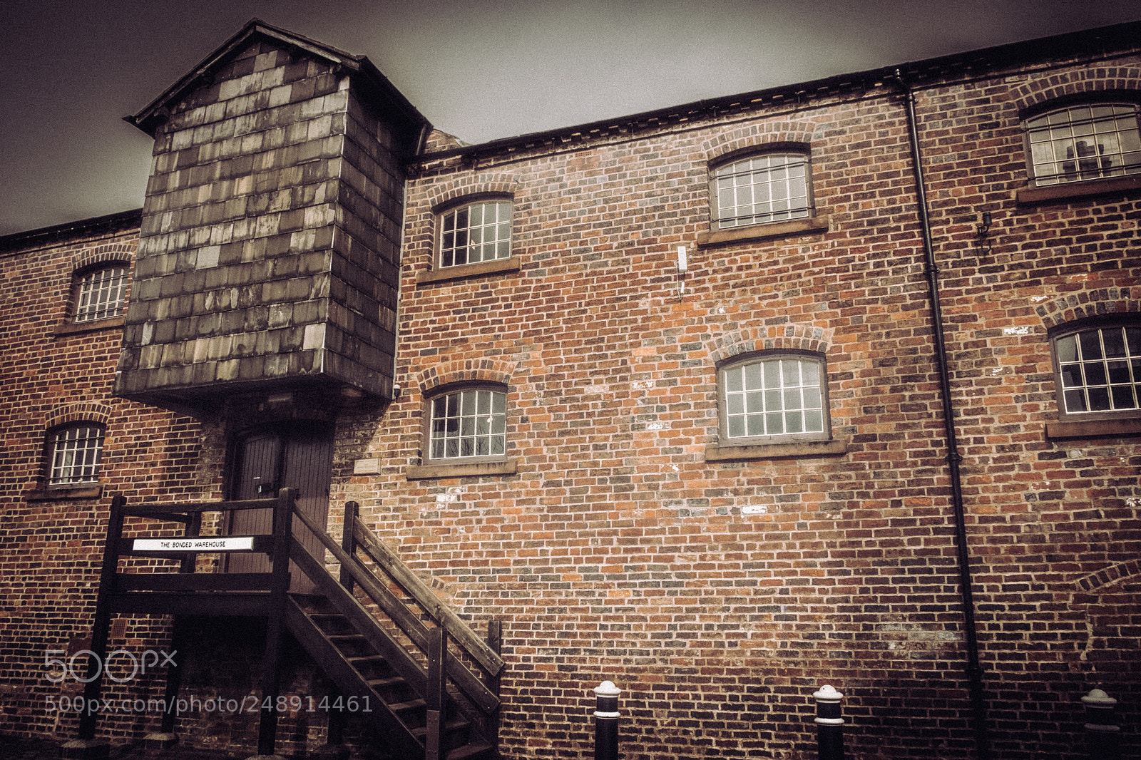 Fujifilm X-T2 sample photo. Bonded warehouse photography