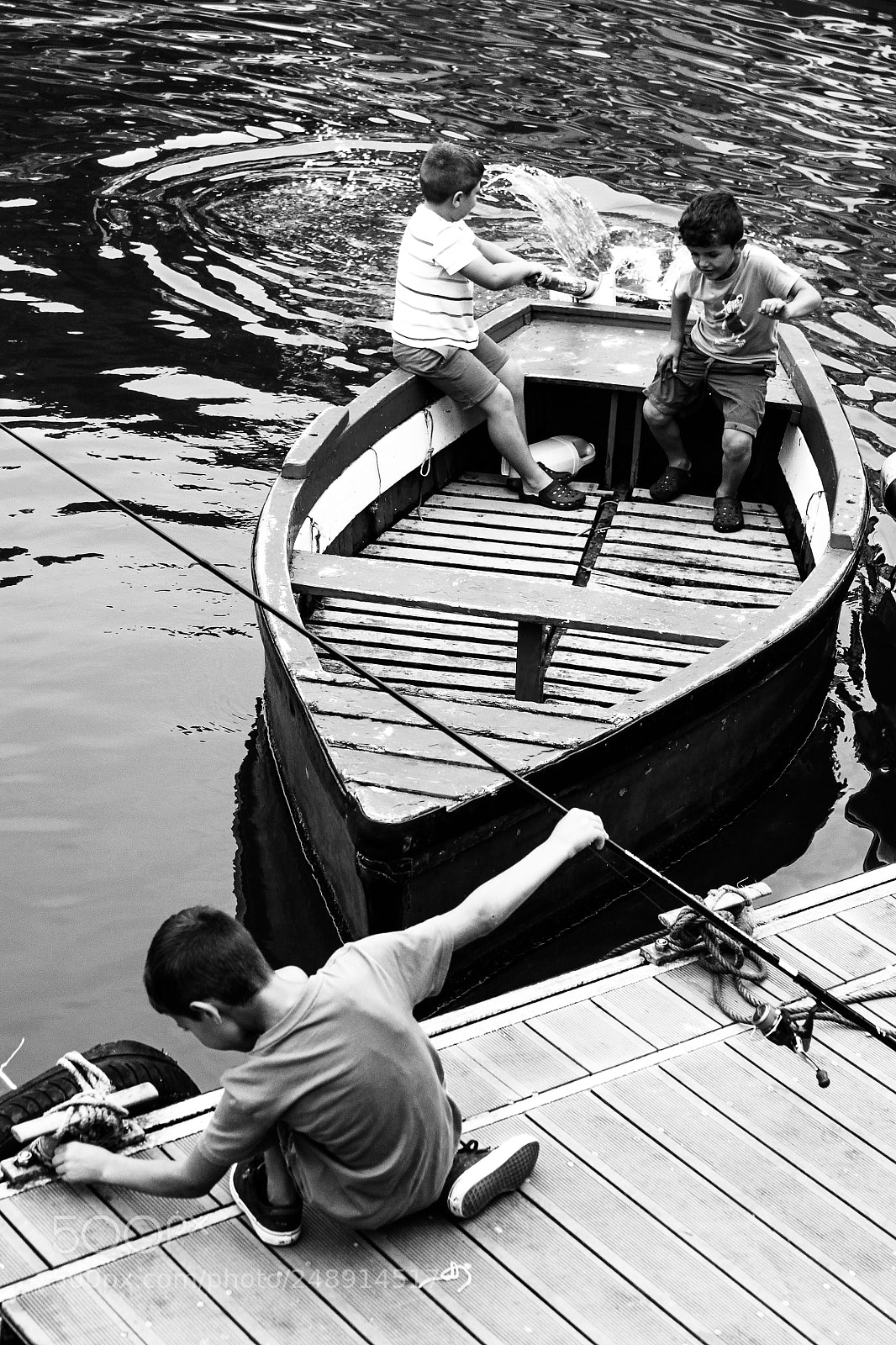 Canon EOS 500D (EOS Rebel T1i / EOS Kiss X3) sample photo. Young fishers photography