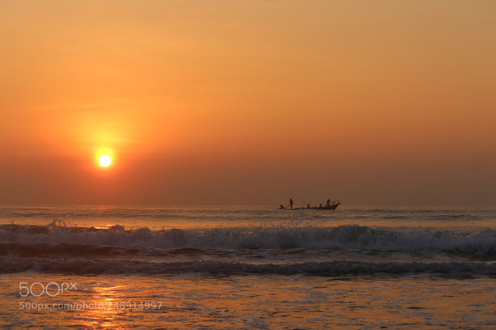 Canon EF-S 55-250mm F4-5.6 IS II sample photo. Wakeup sun photography