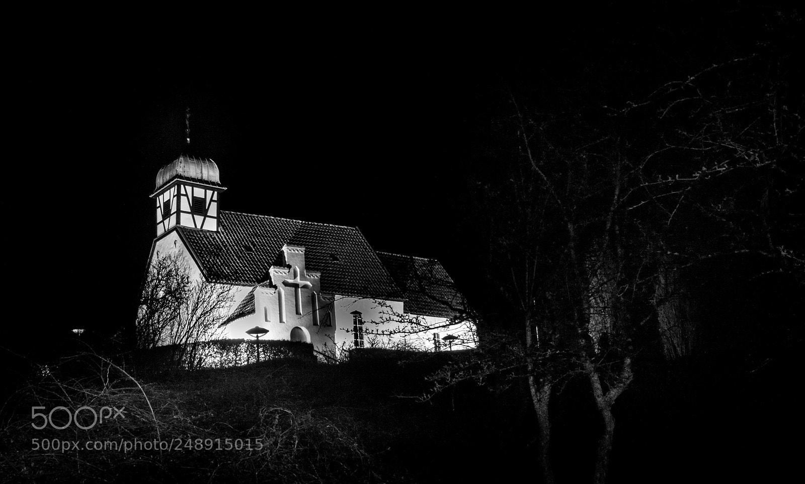 Canon EOS 50D sample photo. Vejrumbro kirke photography