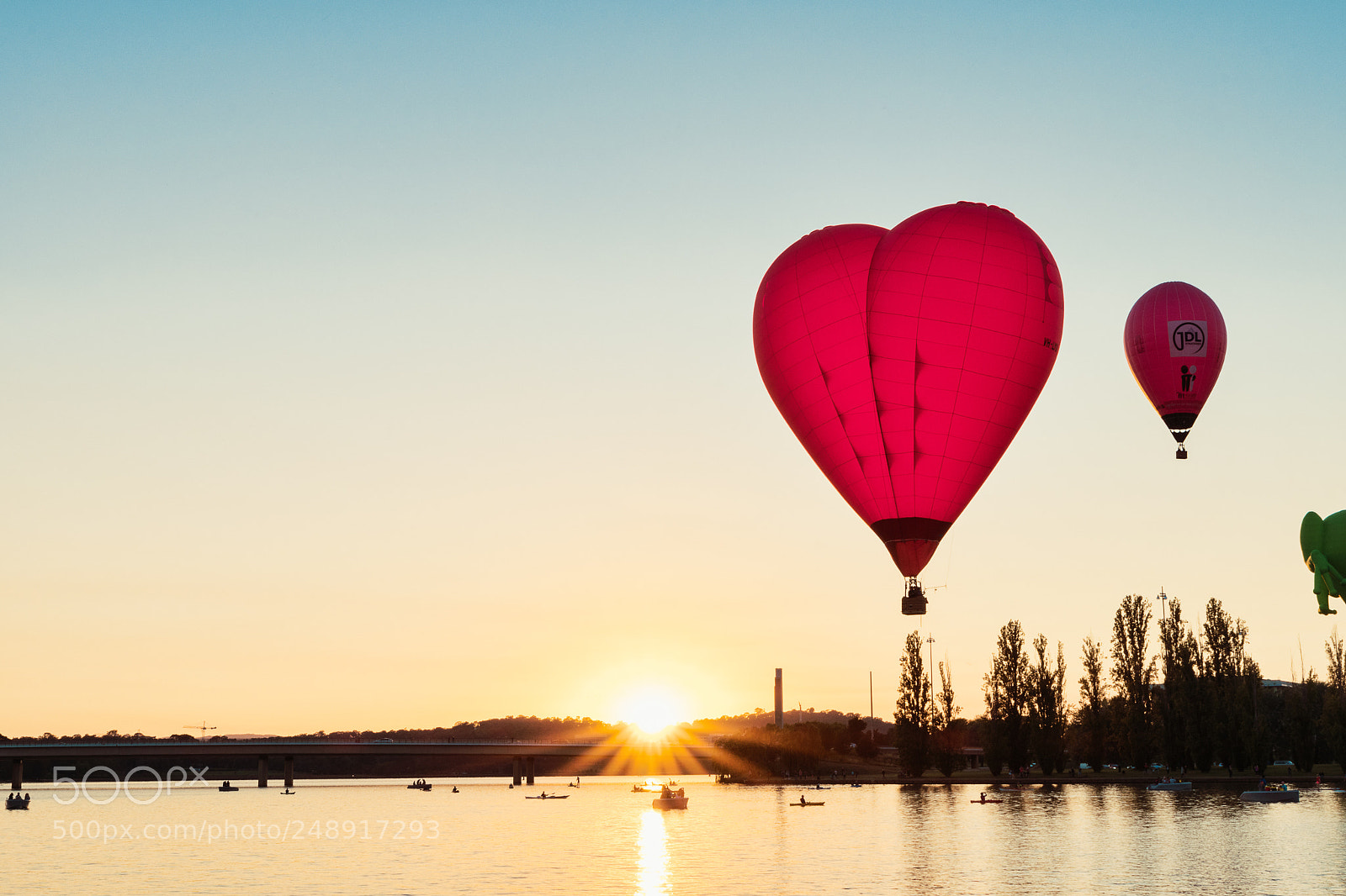 Nikon D500 sample photo. A red heart is photography