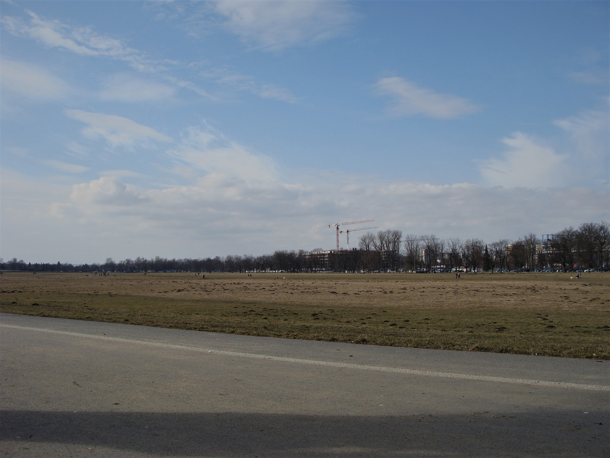 Sony Cyber-shot DSC-H10 sample photo. Sky photography