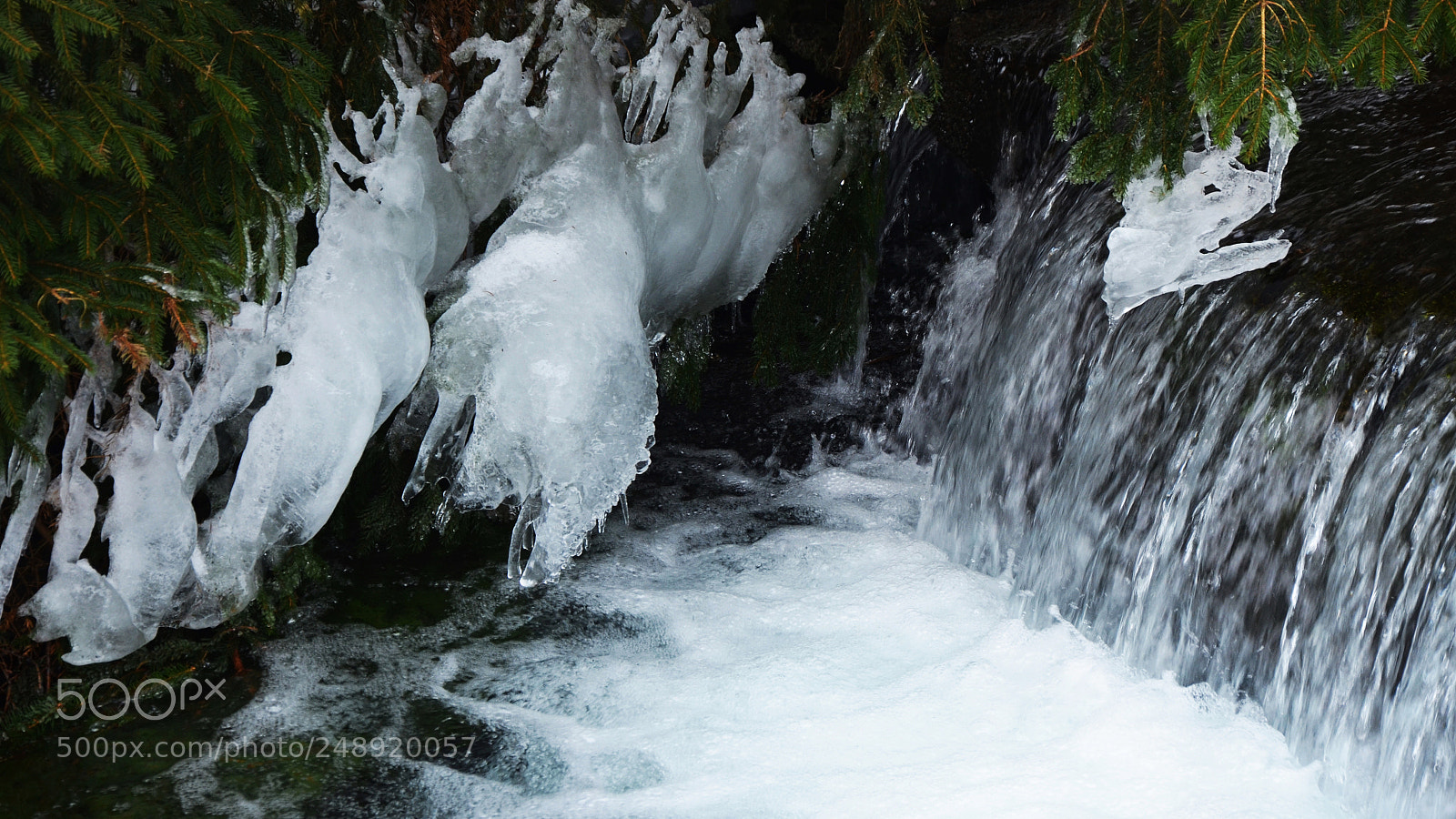 Nikon D5100 sample photo. Water on ice photography