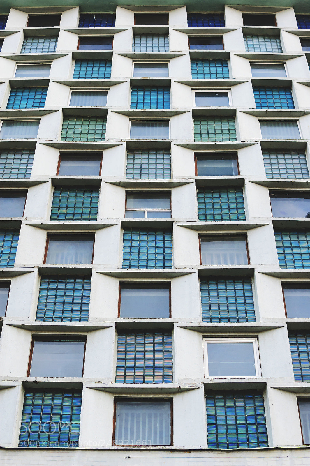 Nikon D40 sample photo. Windows photography