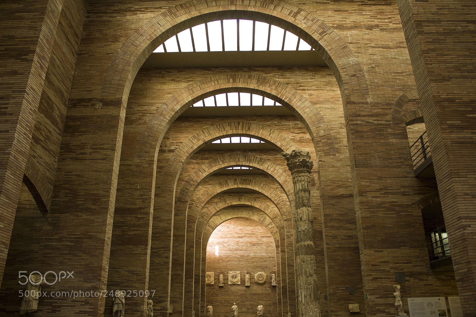 Canon EOS 700D (EOS Rebel T5i / EOS Kiss X7i) sample photo. Roman museum photography