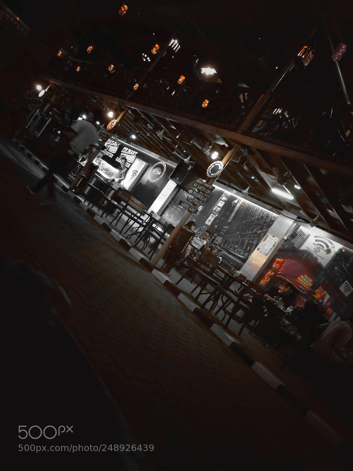 HUAWEI P9 sample photo. Night on cafe photography