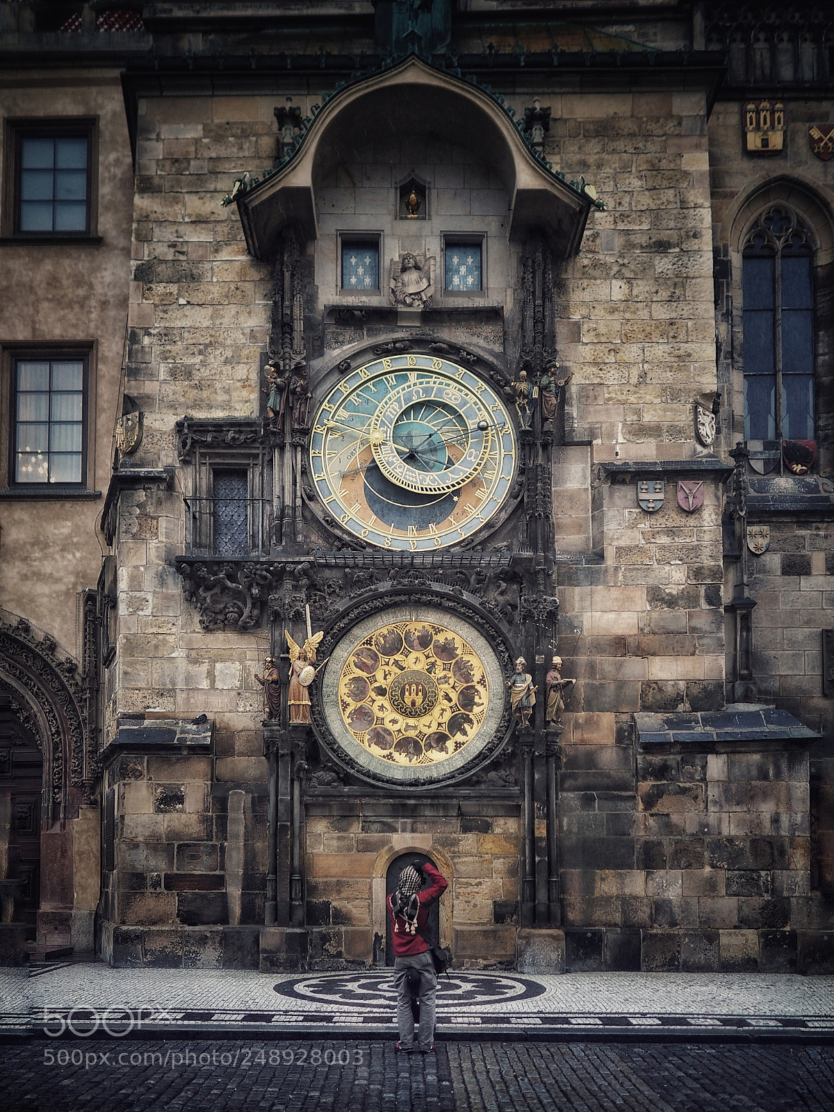 Olympus OM-D E-M10 sample photo. Astronomical clock photography