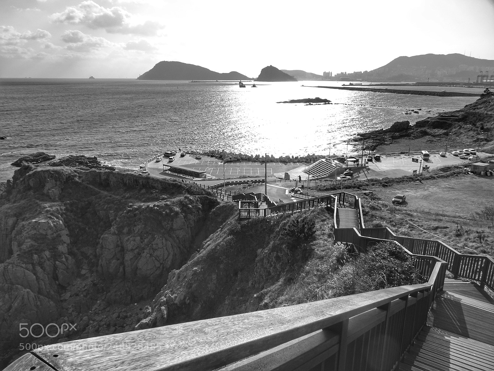 Sony Cyber-shot DSC-HX90V sample photo. Black and white photography