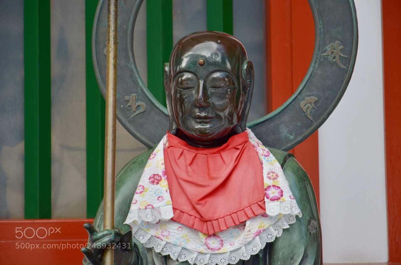 Nikon D7000 sample photo. Keeping the gods warm photography