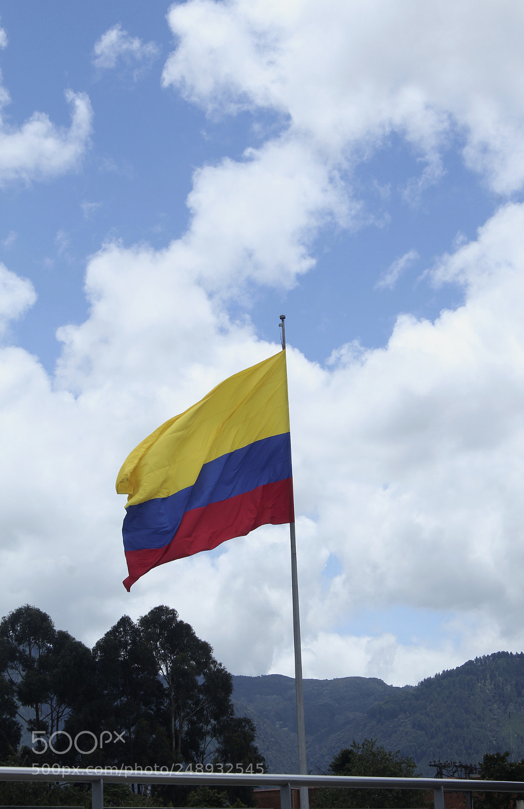 Canon EOS 1200D (EOS Rebel T5 / EOS Kiss X70 / EOS Hi) sample photo. Colombia grande bogota photography