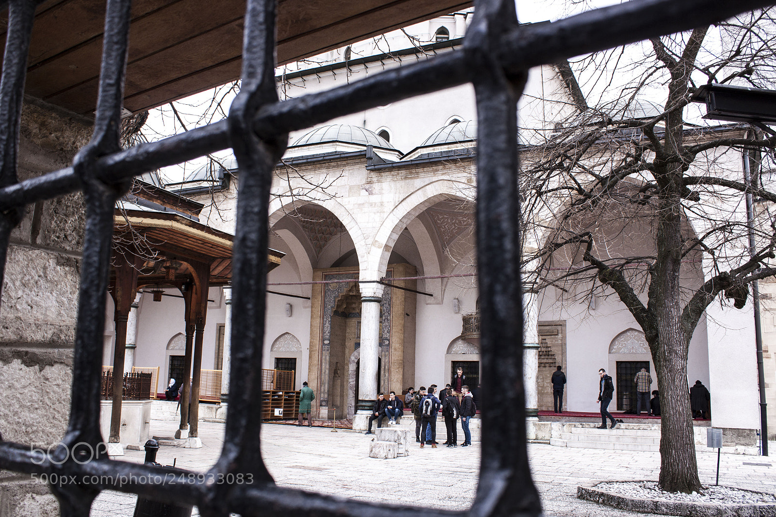 Canon EOS 500D (EOS Rebel T1i / EOS Kiss X3) sample photo. Gazi husrev-beg mosque photography