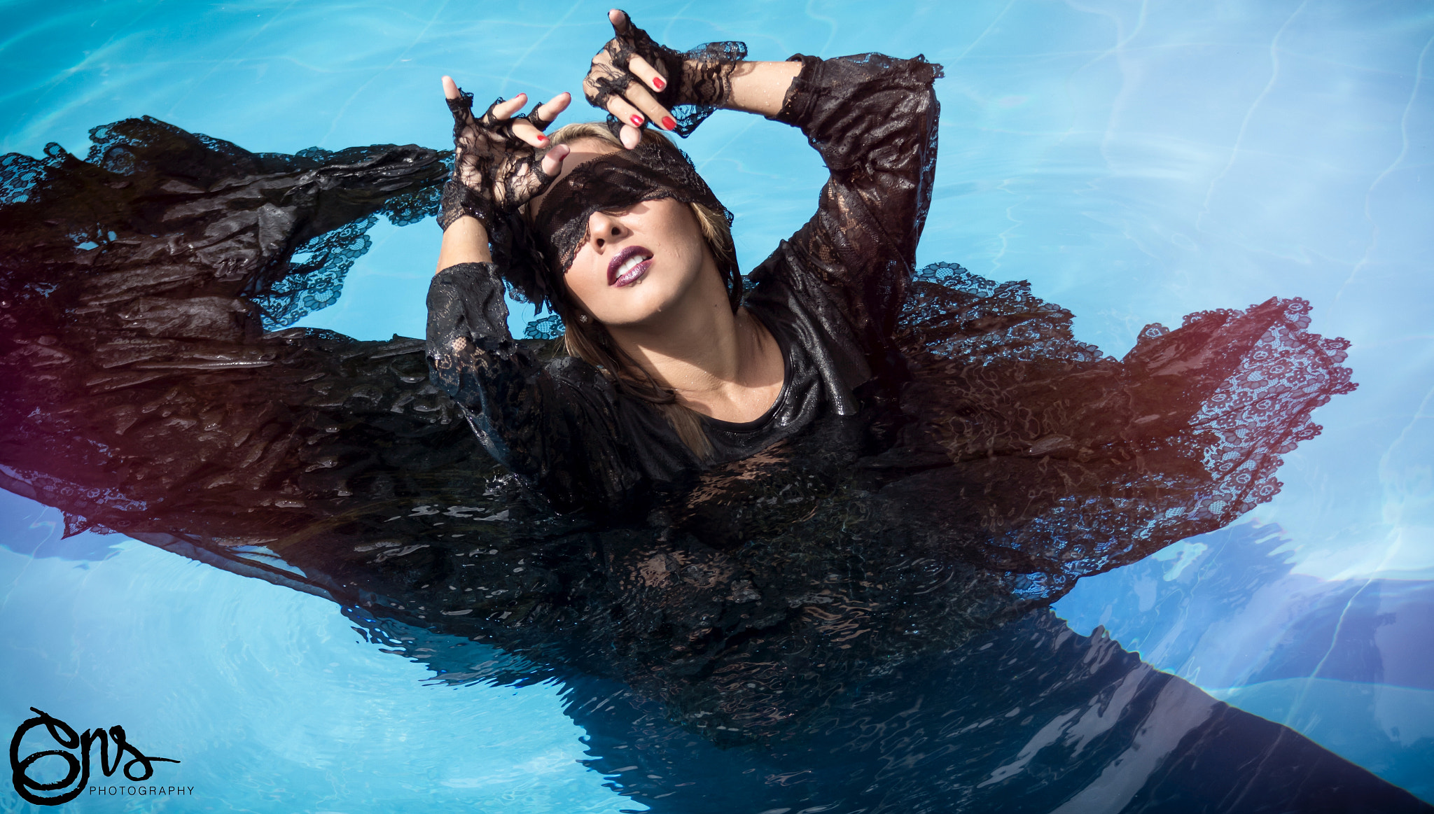 Samsung NX1000 sample photo. Swan lake concept/lina zapata flamenco photography