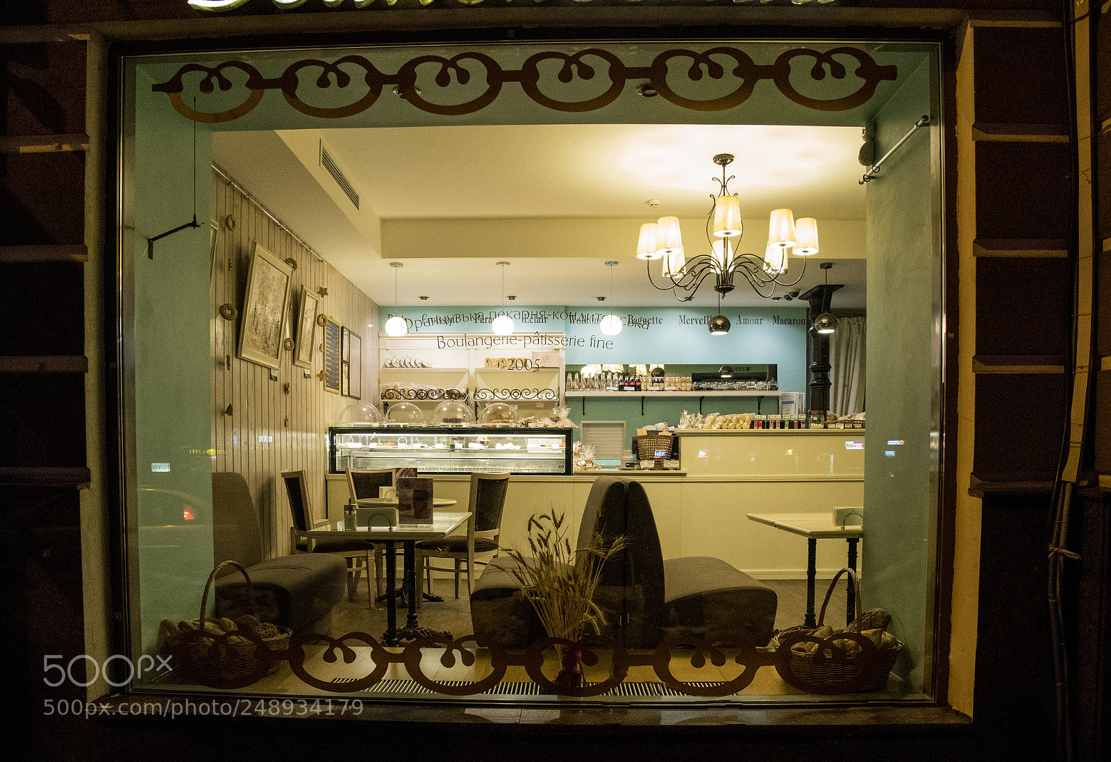 Nikon D500 sample photo. Empty cafe. photography