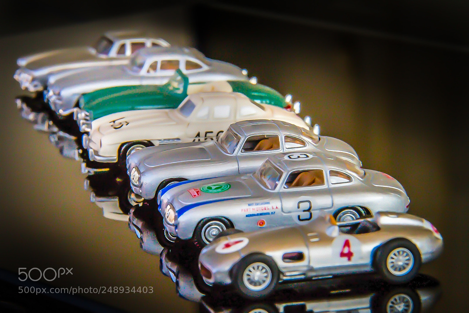 Canon EOS 7D sample photo. Mercedes-parade (modelle 1:87). photography
