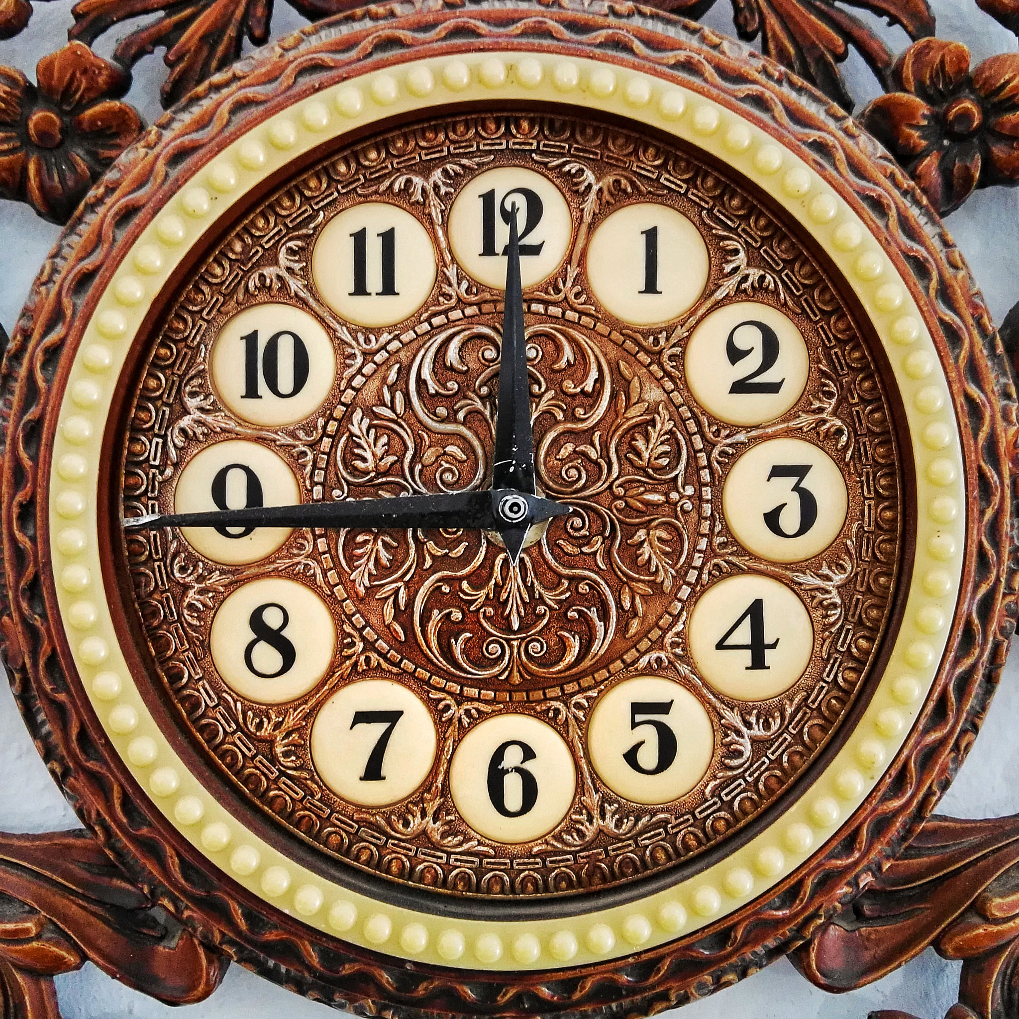 HUAWEI GX8 sample photo. Old clock photography