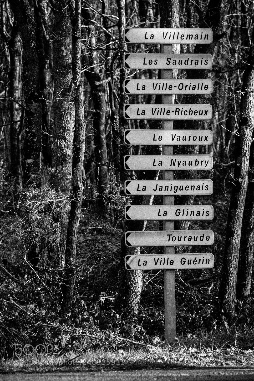 Canon EOS 600D (Rebel EOS T3i / EOS Kiss X5) sample photo. Road signs photography