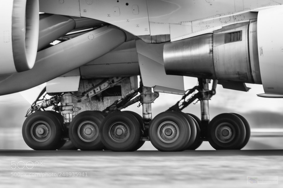 Canon EOS 7D Mark II sample photo. Wheels on the tarmac photography