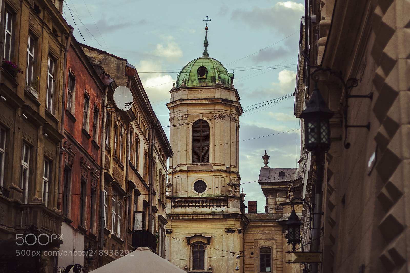 Canon EOS 100D (EOS Rebel SL1 / EOS Kiss X7) sample photo. Lviv old city landscape photography