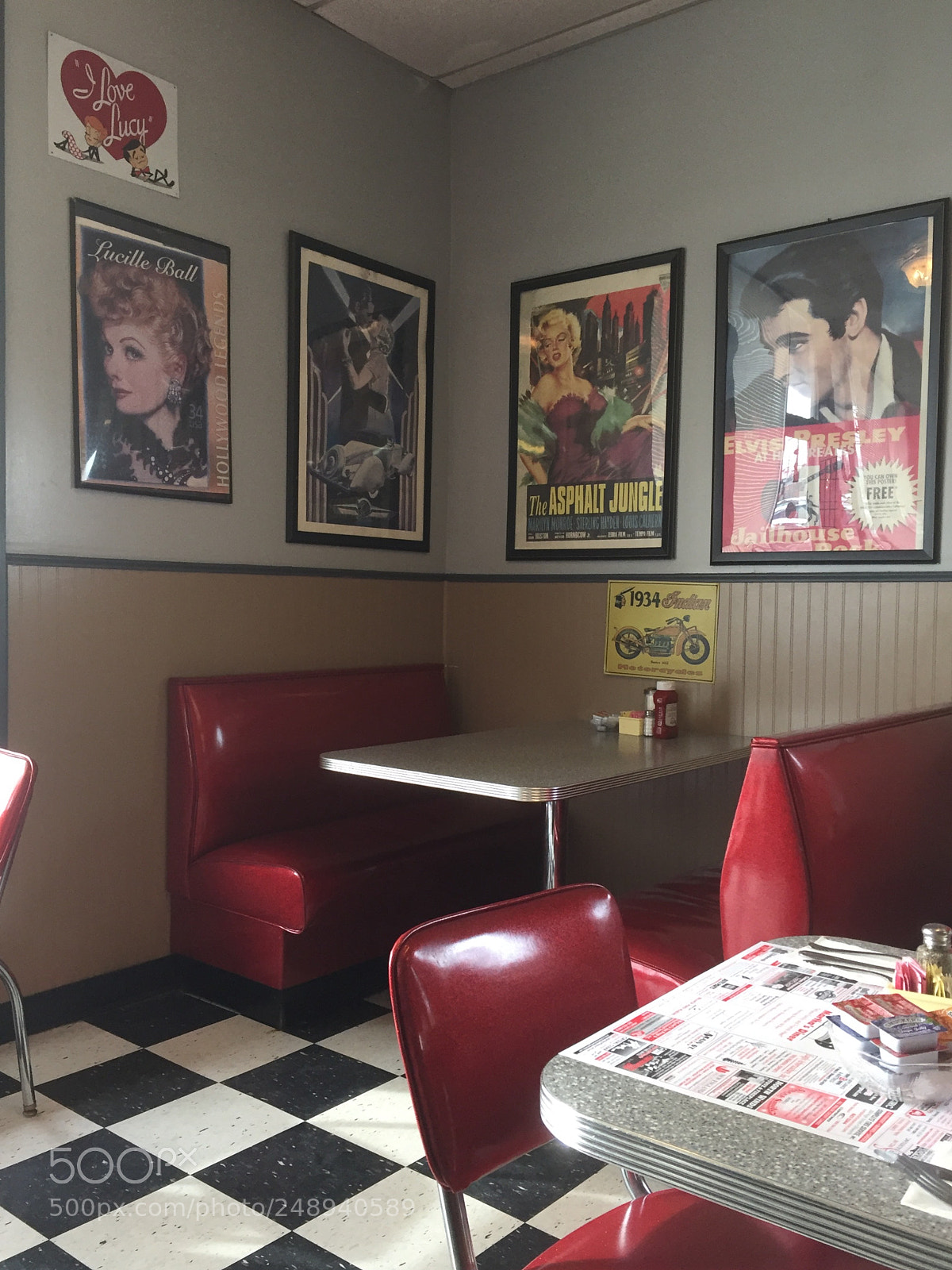 Apple iPhone 6 sample photo. The diner photography