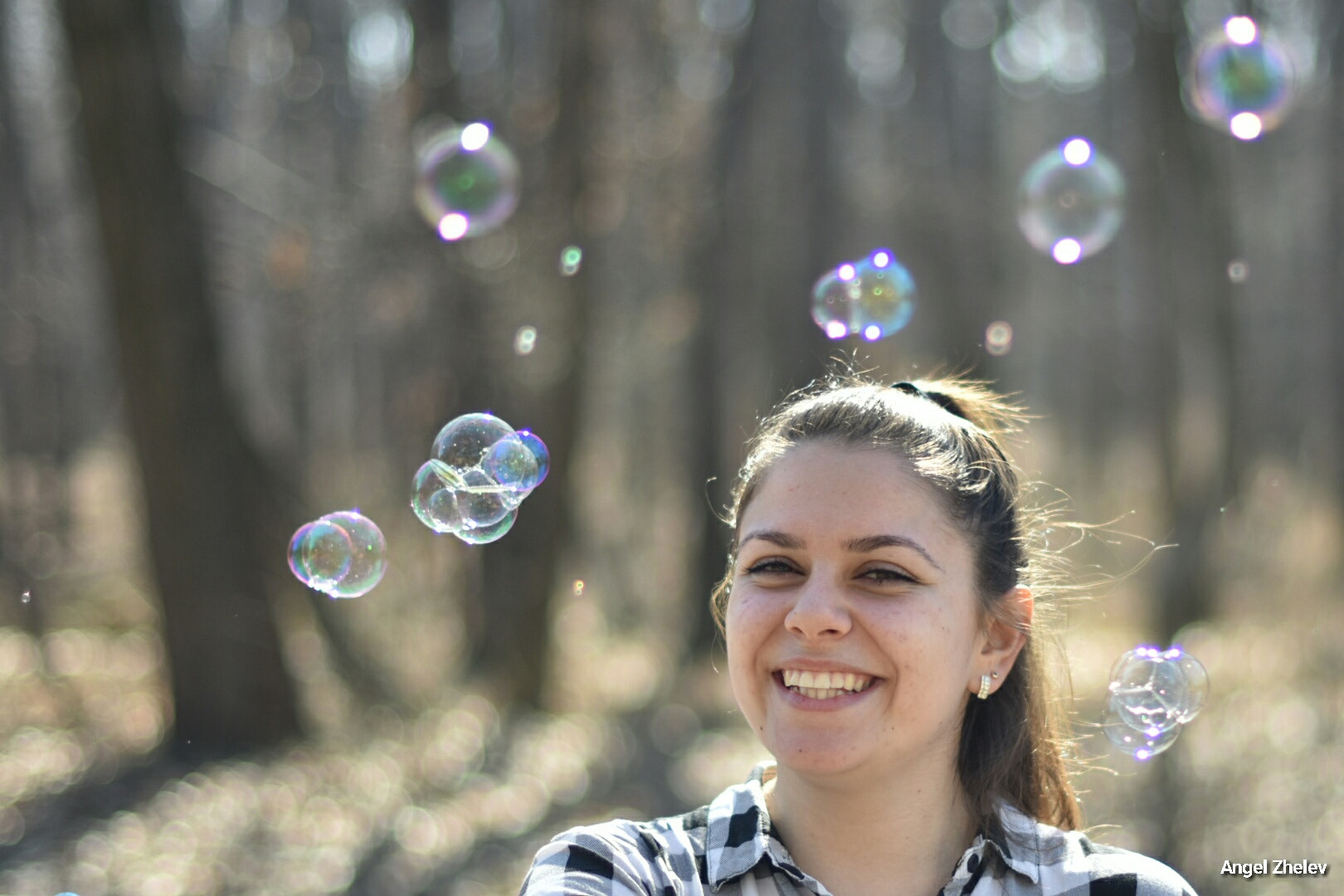 Nikon D3400 + Nikon AF-S Nikkor 50mm F1.4G sample photo. Bubble smile photography