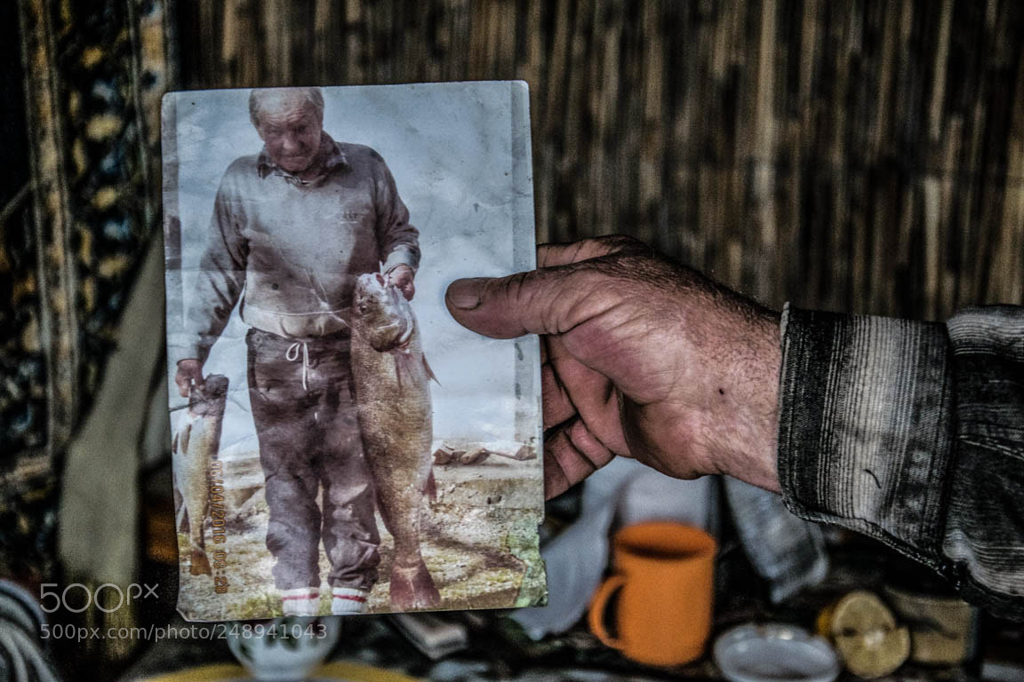 Nikon D3300 sample photo. Рыбак, охотник, человек, который ушел от городской photography