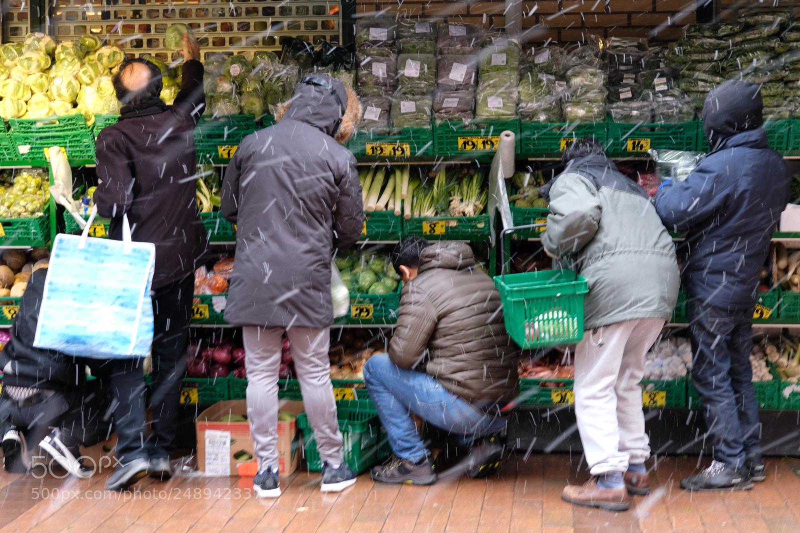 Fujifilm X-T20 sample photo. Shopping exotic fruits in photography