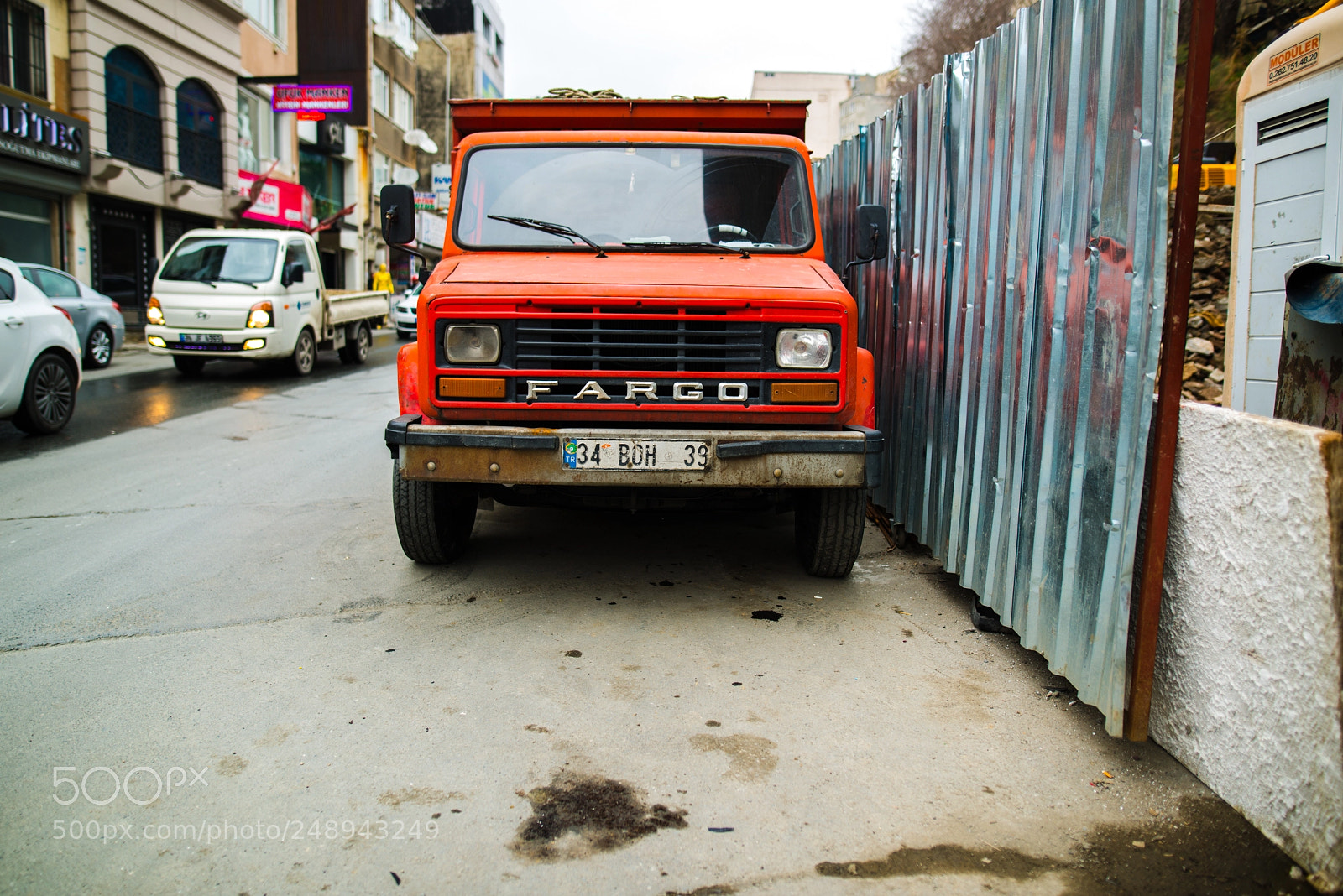 Nikon D800 sample photo. Taking a cab at photography