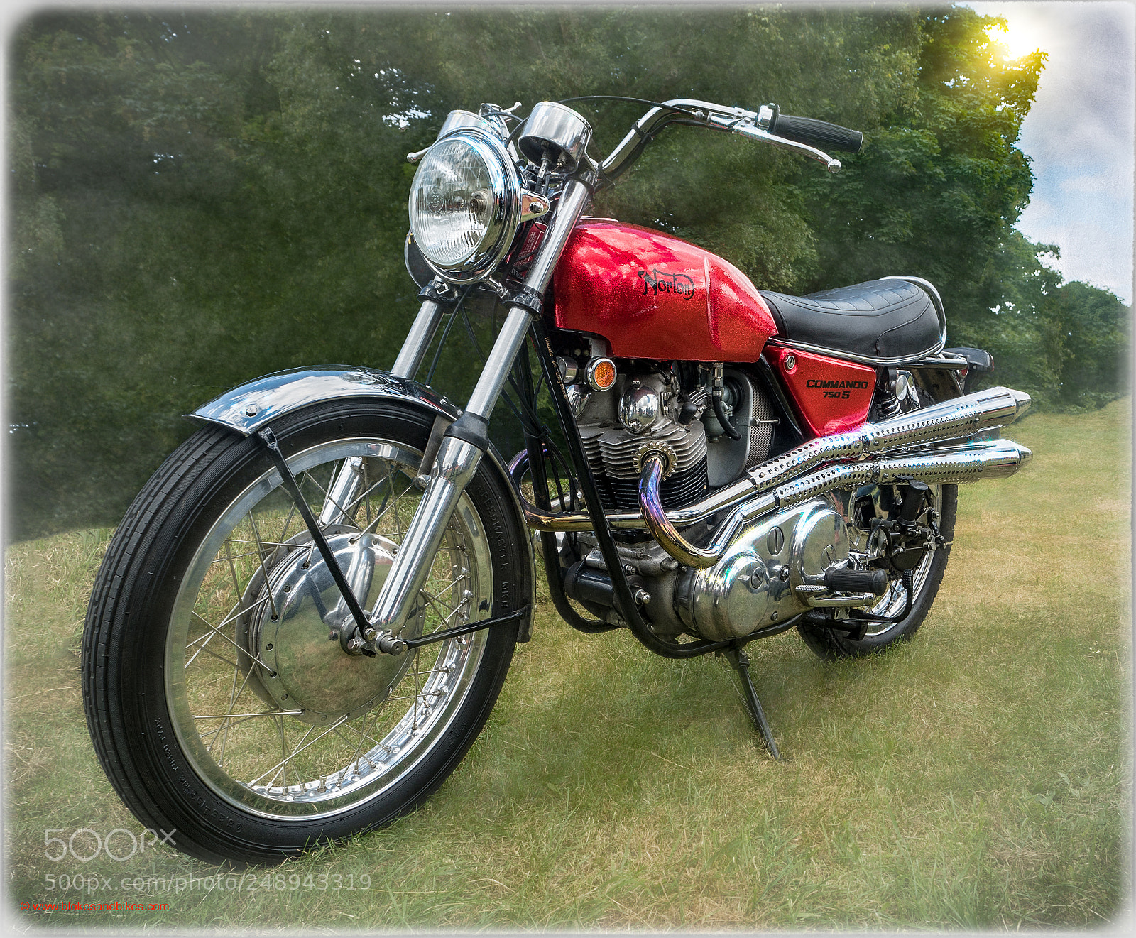 Olympus PEN-F sample photo. Norton 750s commando photography