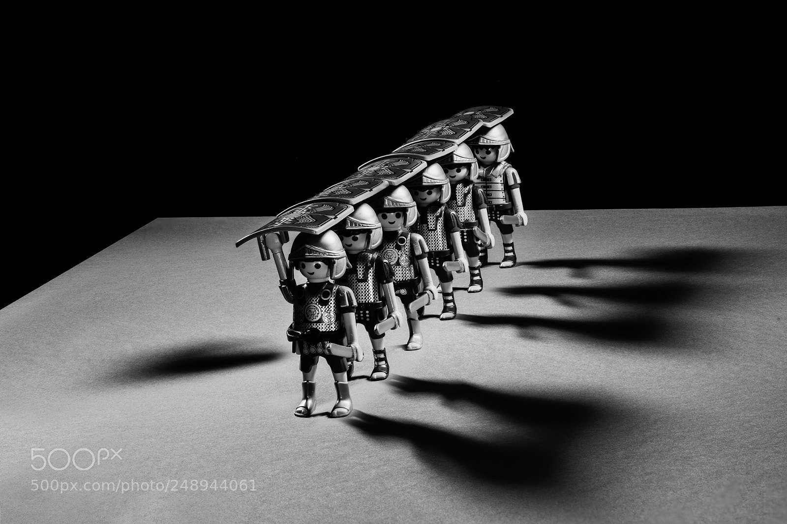 Canon EOS 5DS R sample photo. Soldiers on shadows photography