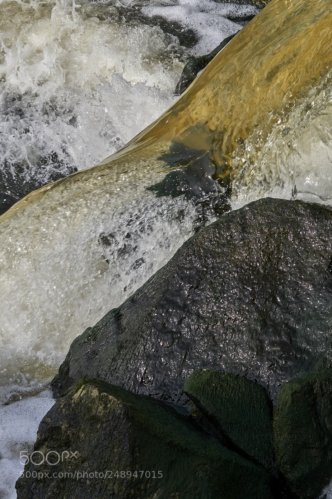 Sony a6000 sample photo. Wasser & stein photography