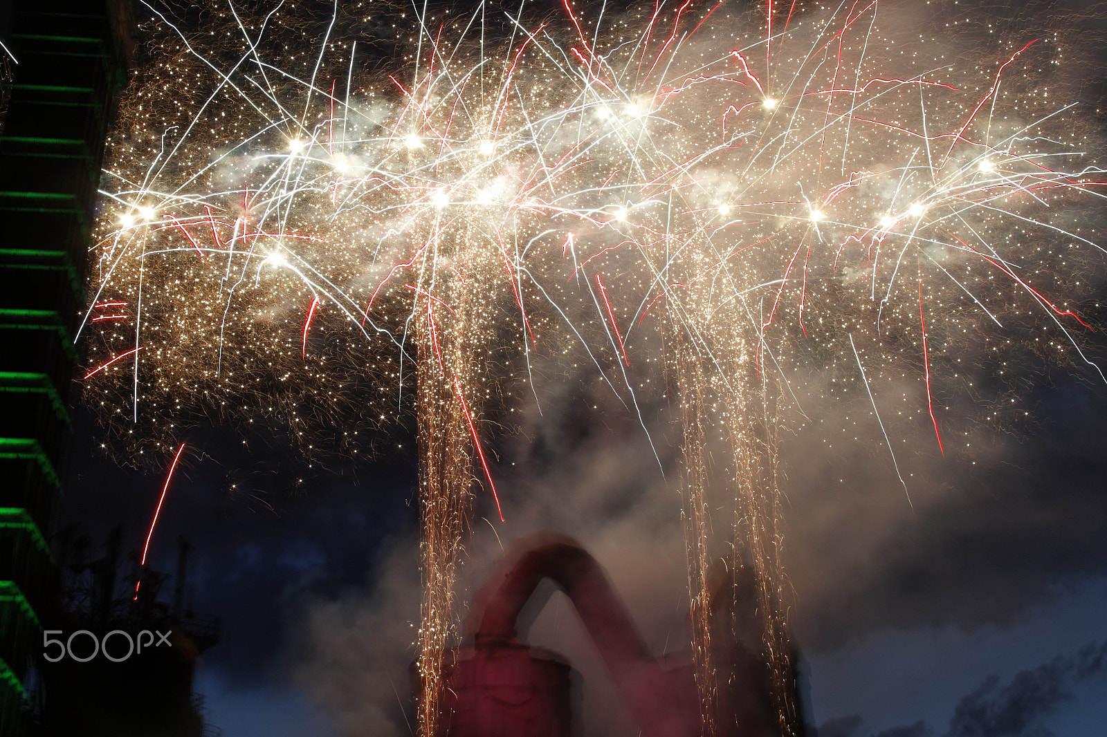 Canon EF 28-135mm F3.5-5.6 IS USM sample photo. Firework photography