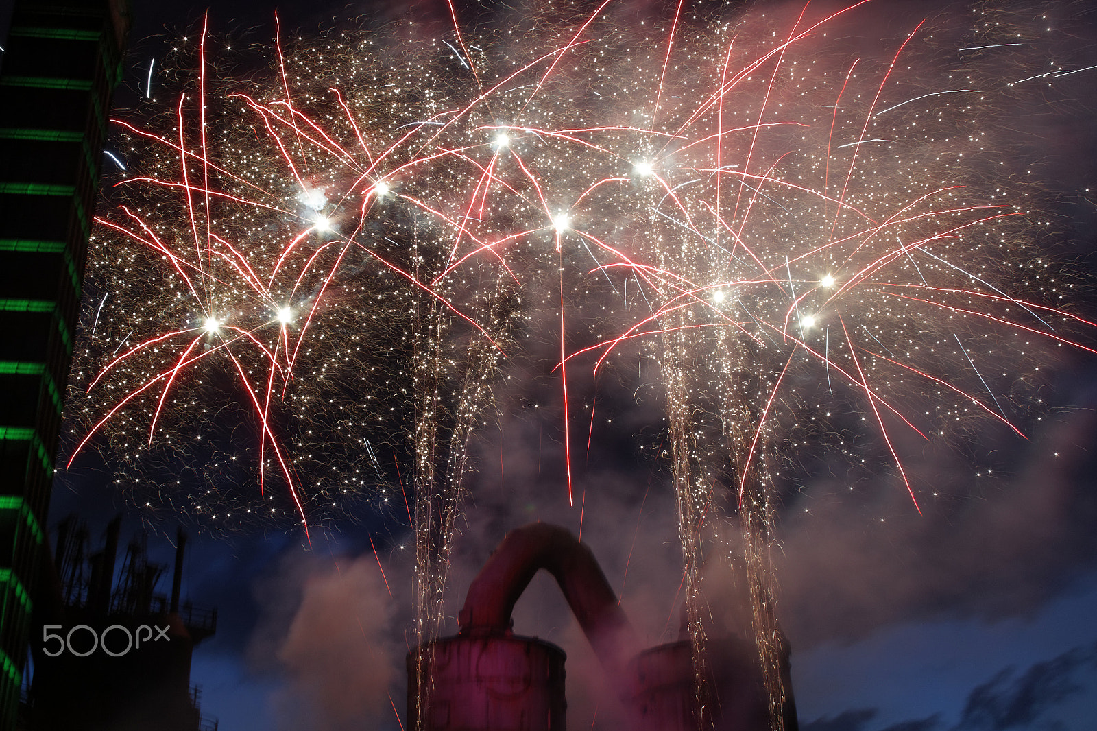 Canon EF 28-135mm F3.5-5.6 IS USM sample photo. Firework photography