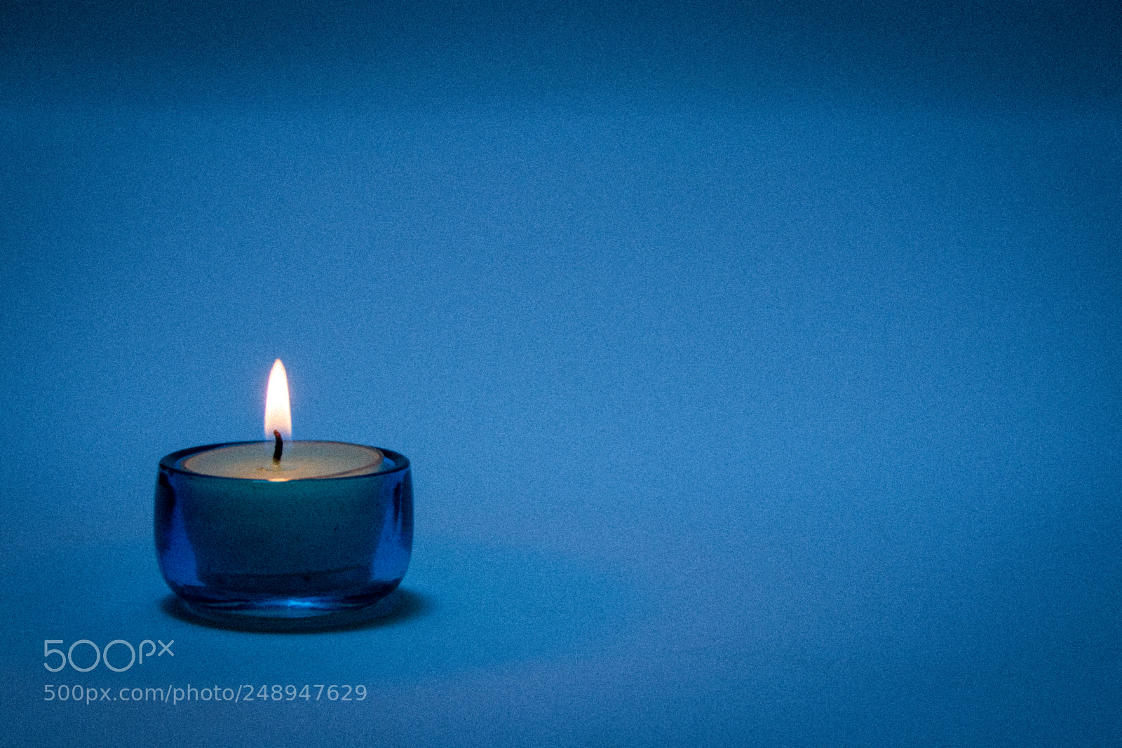Canon EOS 77D (EOS 9000D / EOS 770D) sample photo. Blue candle photography