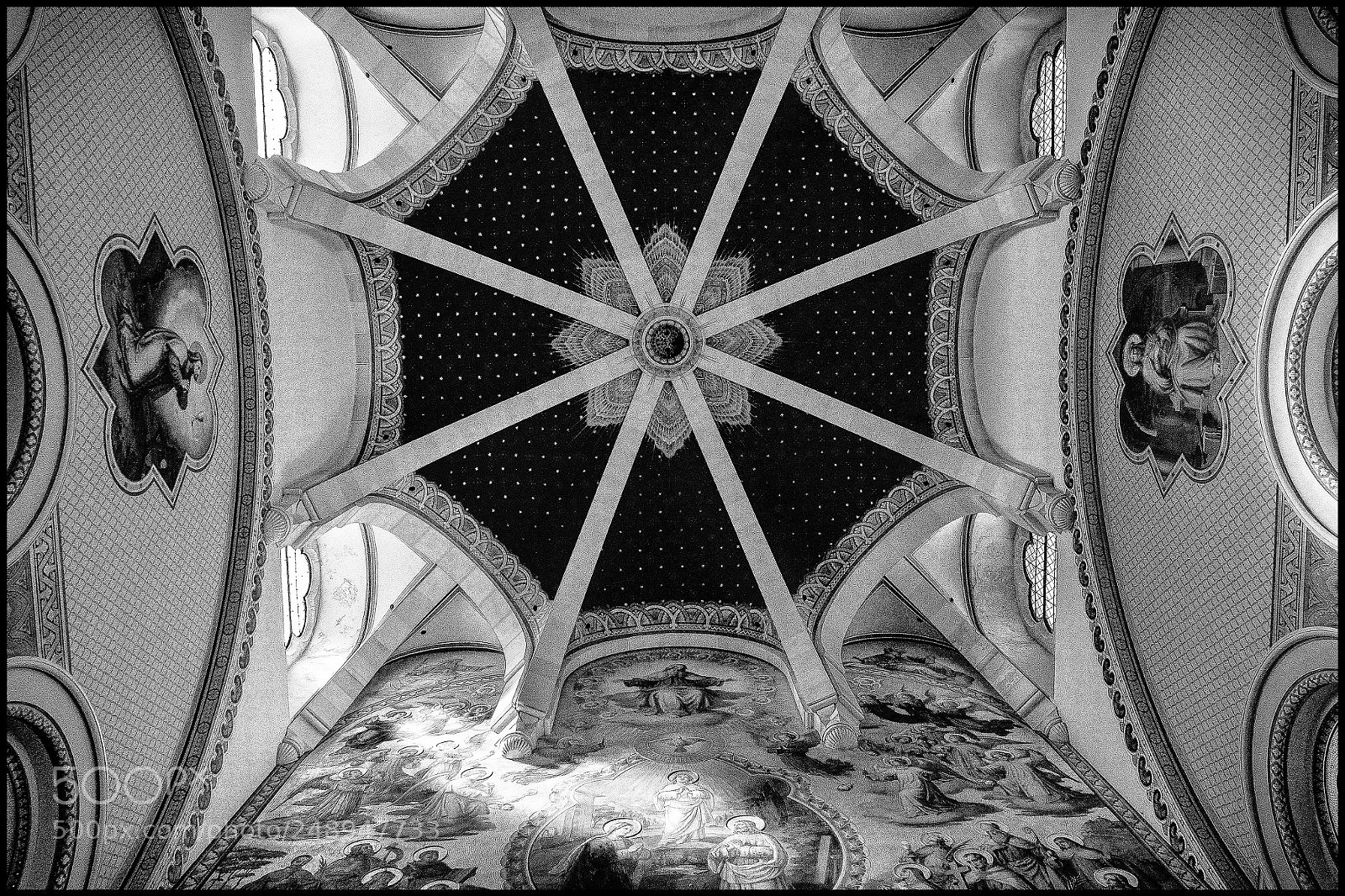 Panasonic Lumix DMC-GH4 sample photo. Looking up to heaven photography