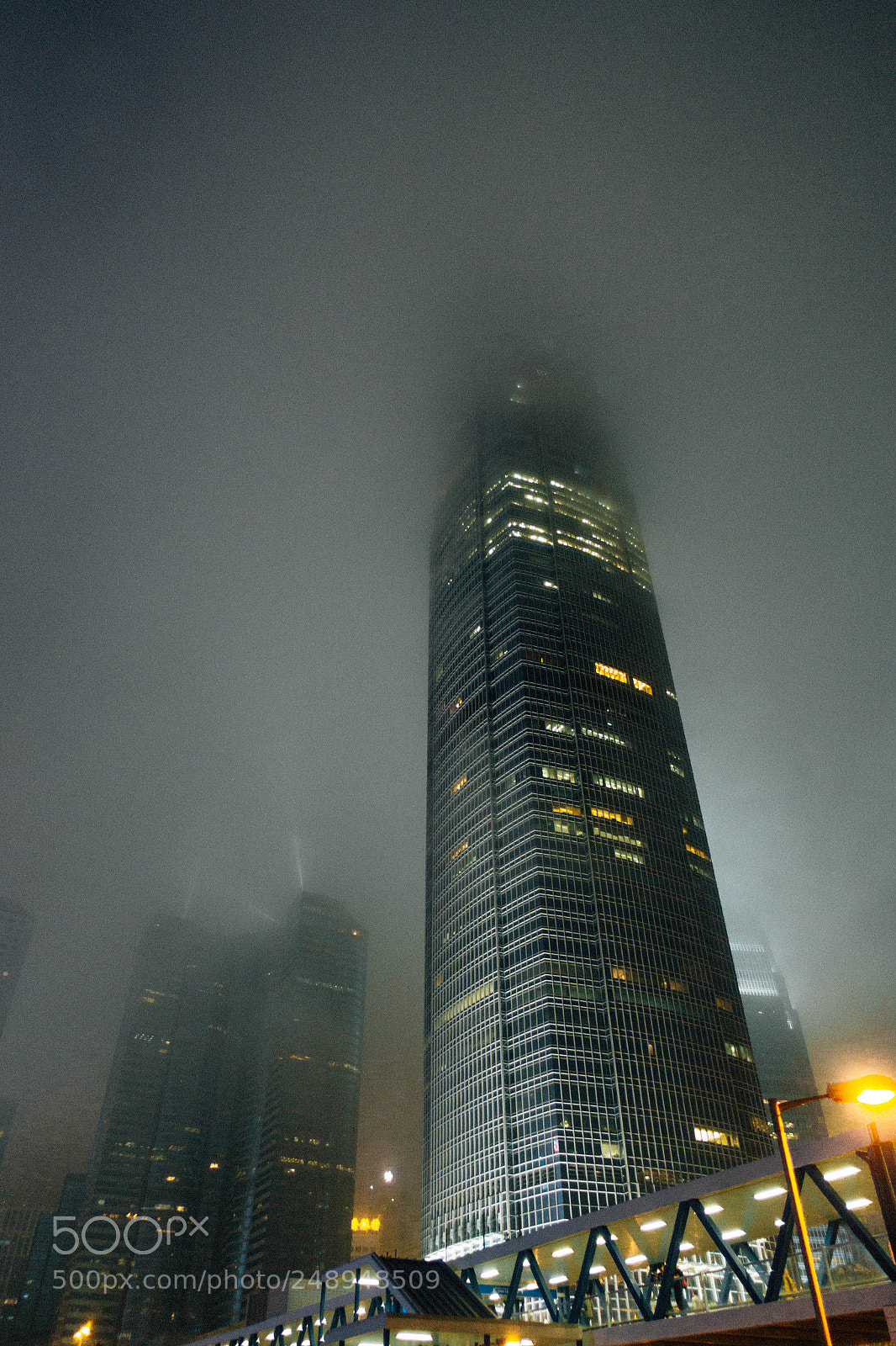 Sony Cyber-shot DSC-RX100 III sample photo. Foggy day in hongkong photography
