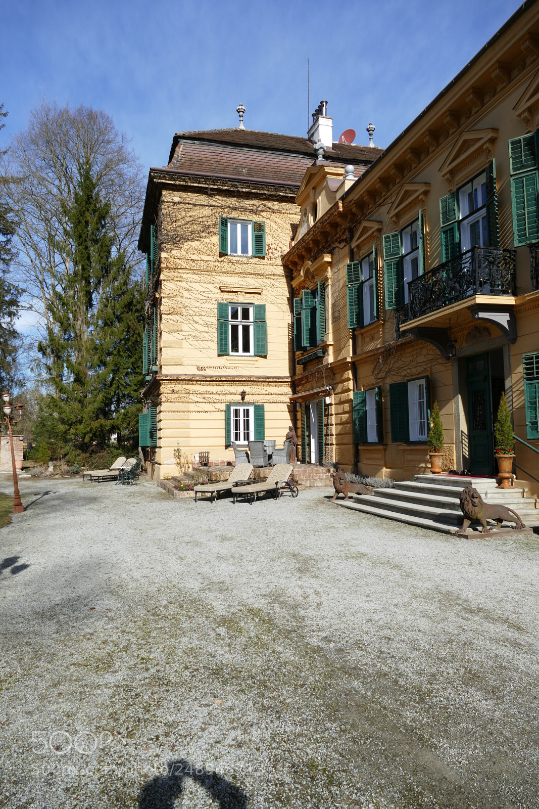 Panasonic Lumix DMC-FZ1000 sample photo. Manor house styria photography