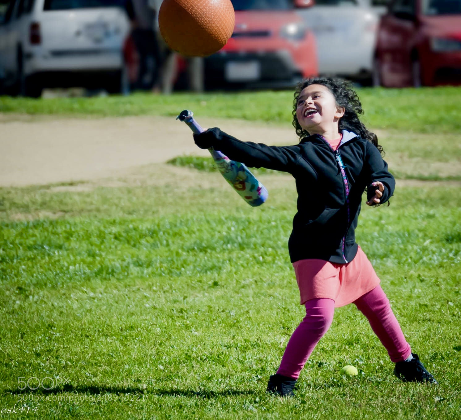 Olympus OM-D E-M5 II sample photo. Girl in park. photography
