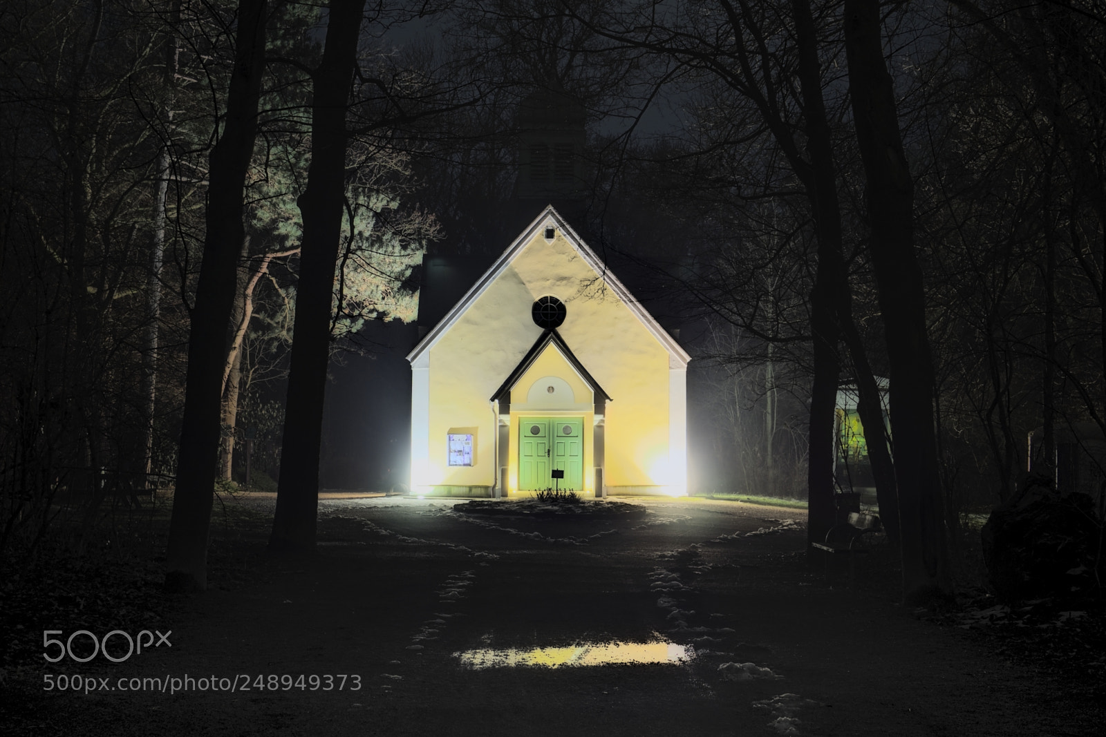 Olympus OM-D E-M10 II sample photo. Hidden place of worship photography