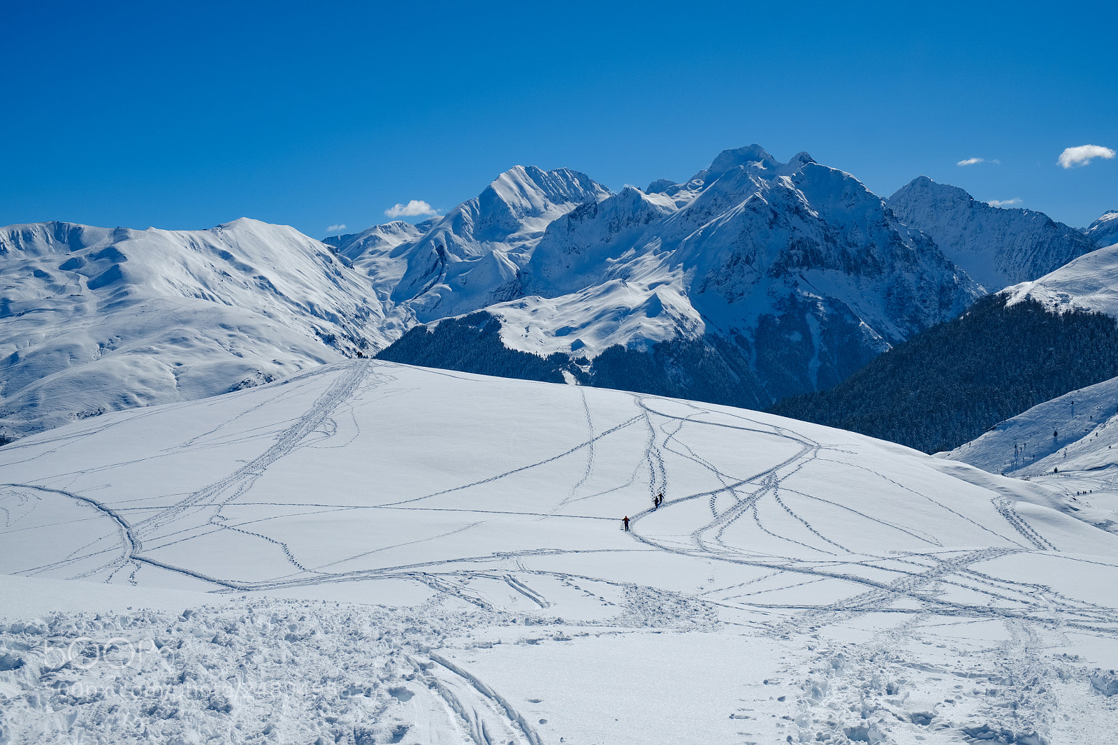 Fujifilm X-T2 sample photo. Mountain peaks and snowfield photography