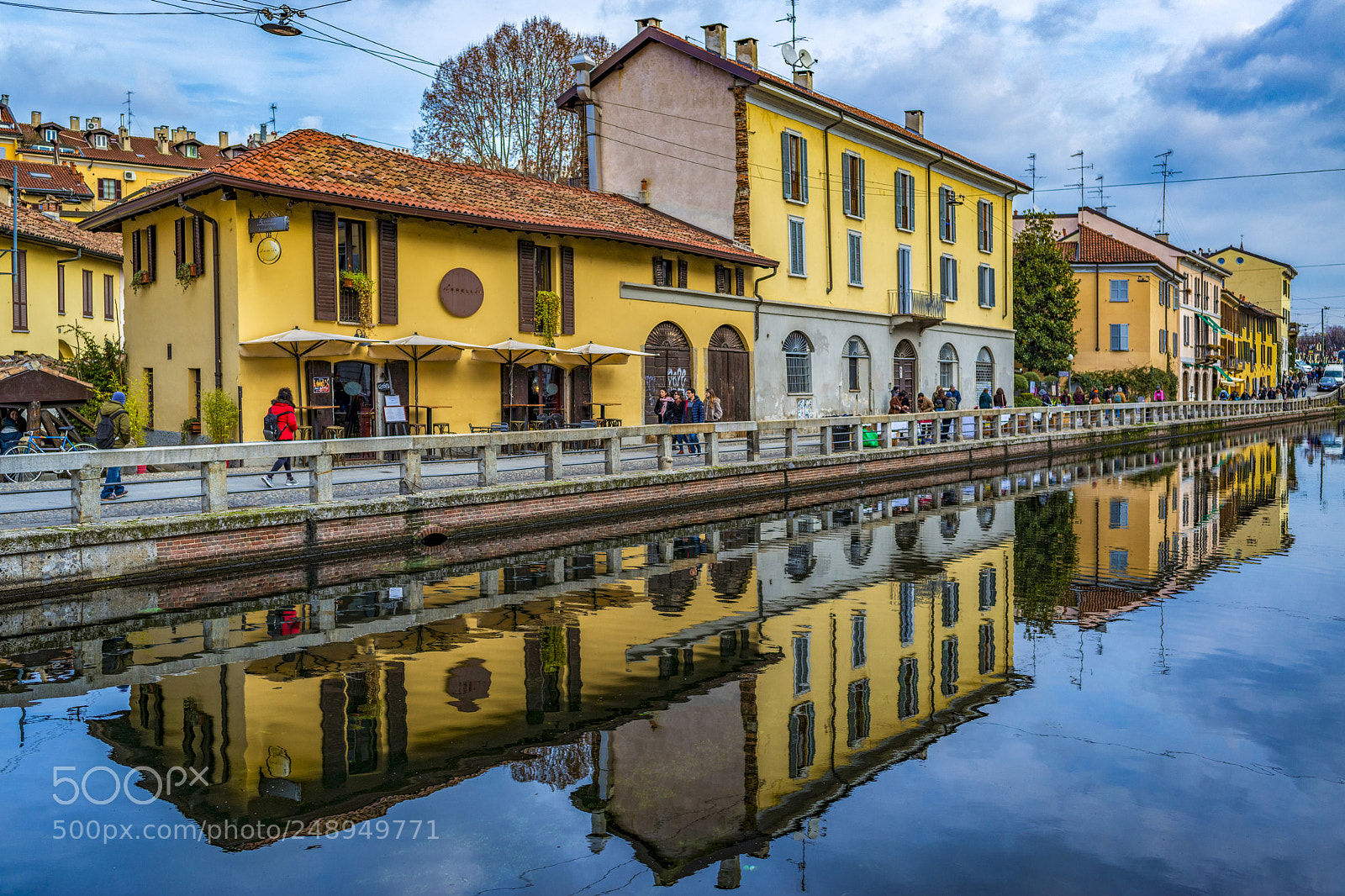 Nikon D800 sample photo. Along the naviglio grande photography