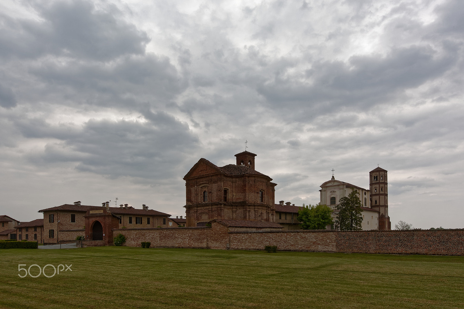 Nikon D7100 + Nikon AF-S Nikkor 14-24mm F2.8G ED sample photo. Lucedio abbey photography