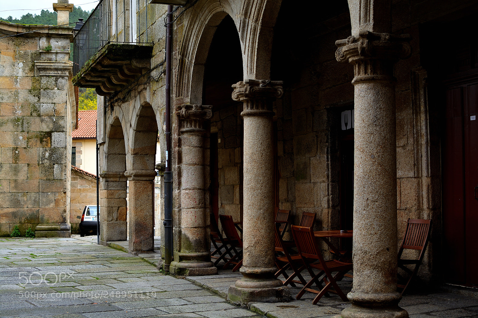 Nikon D5200 + Nikon AF-S DX Nikkor 35mm F1.8G sample photo. Calles de rivadabia, orense photography
