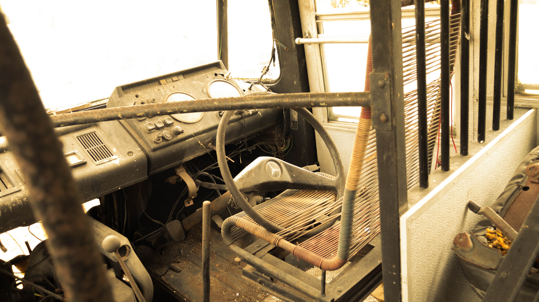 Panasonic Lumix DMC-GF5 sample photo. Abandoned school bus photography